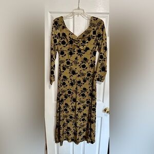 Glamorous Olive Black Floral Long Sleeve Dress